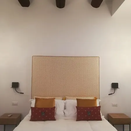 B-montedidio 4* נאפולי