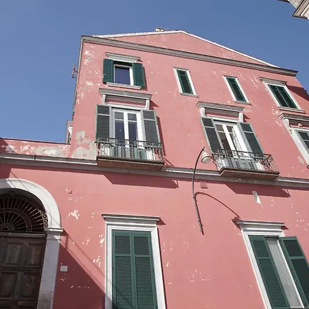 B-montedidio Konukevi Napoli